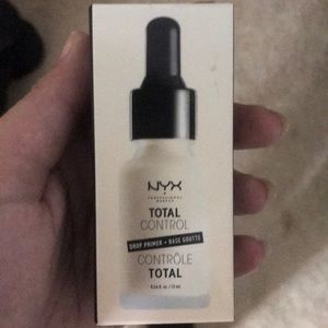 NYX TOTAL CONTROL PRIMER DROPS (NWT)